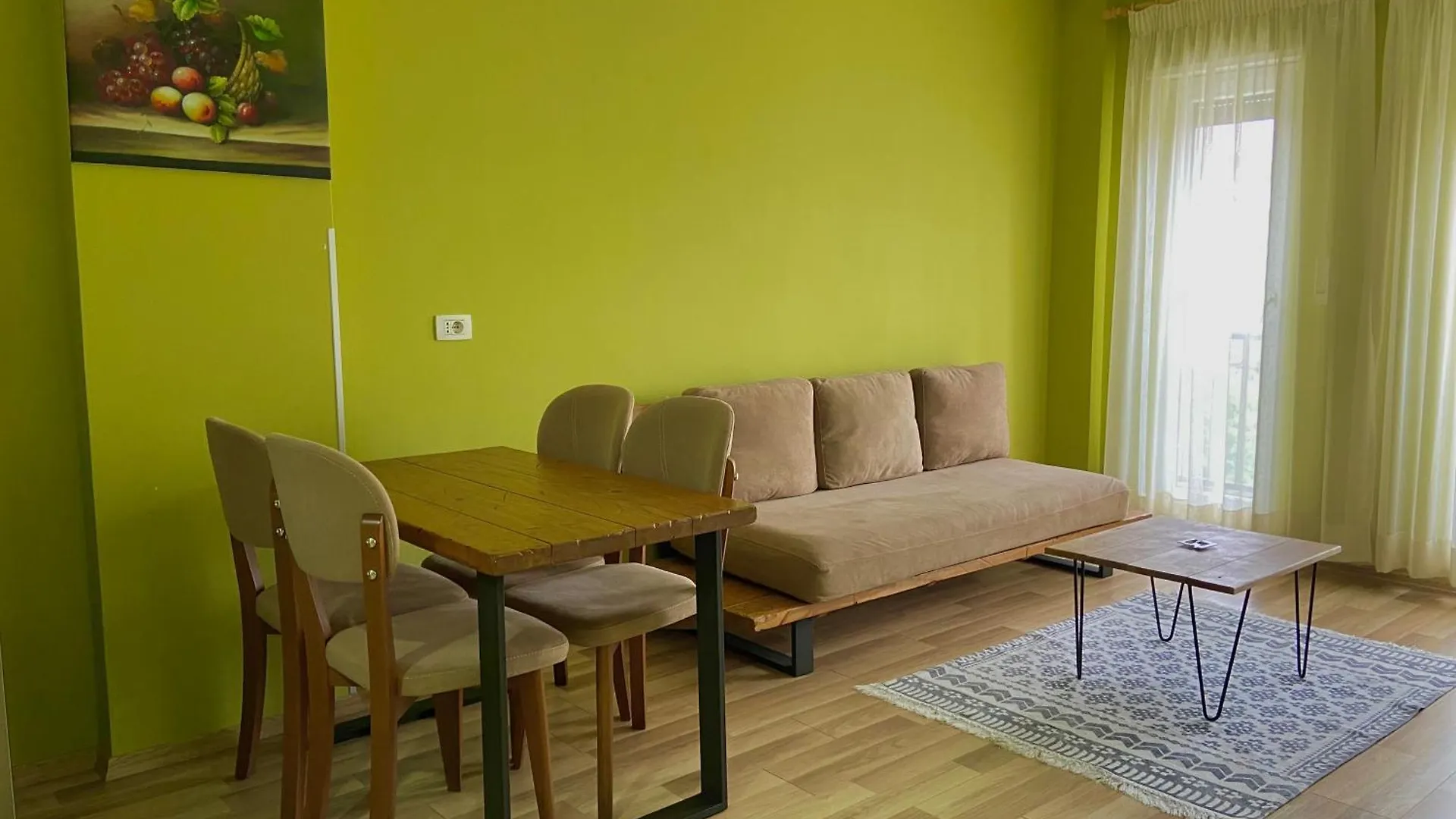 Cozy Stay Apartment Tirana